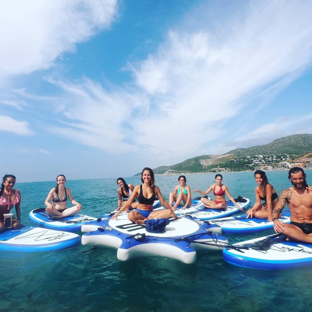 plataforma yoga y fitness paddle surf